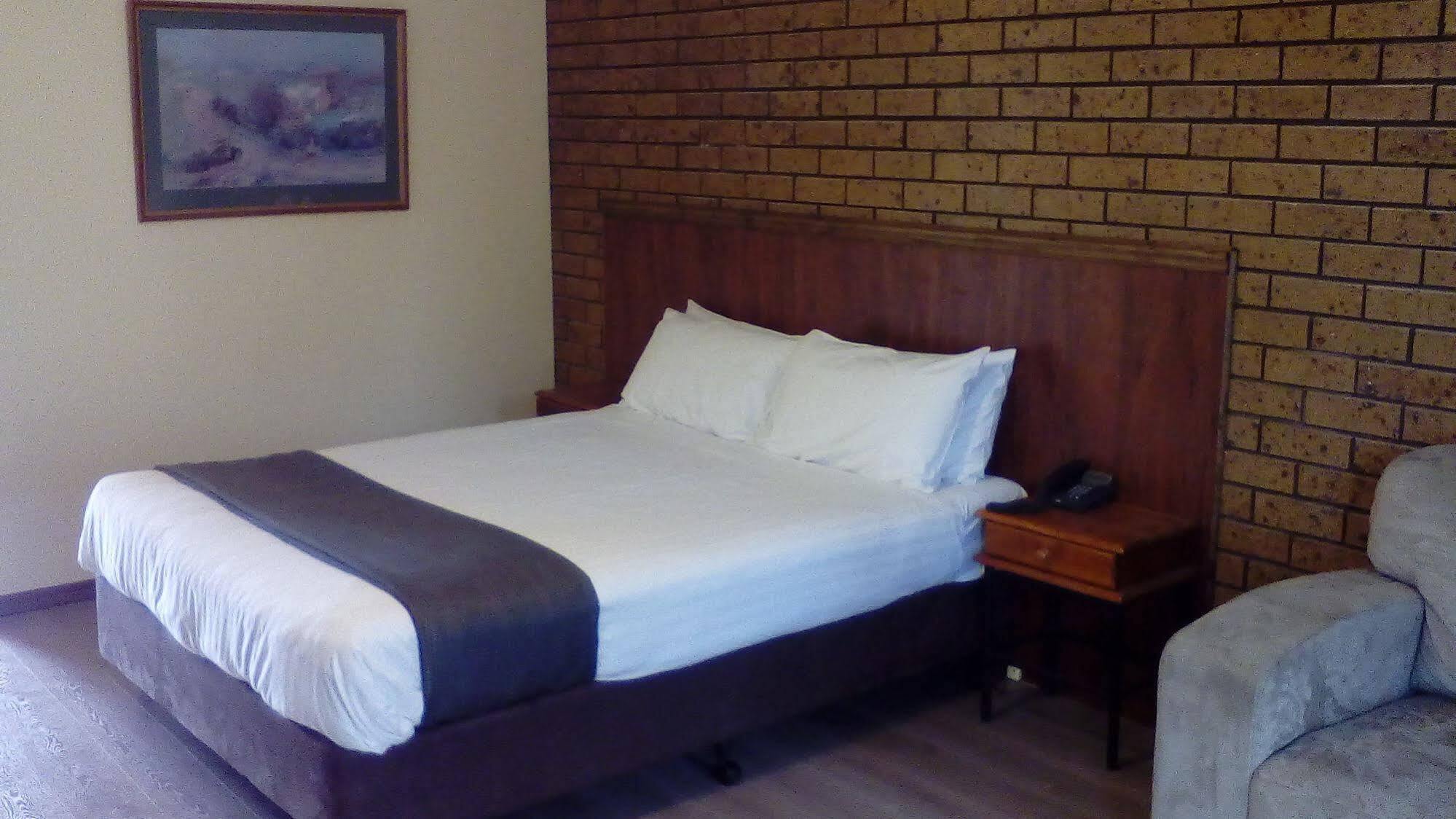 Cardigan Lodge Motel Ballarat Esterno foto