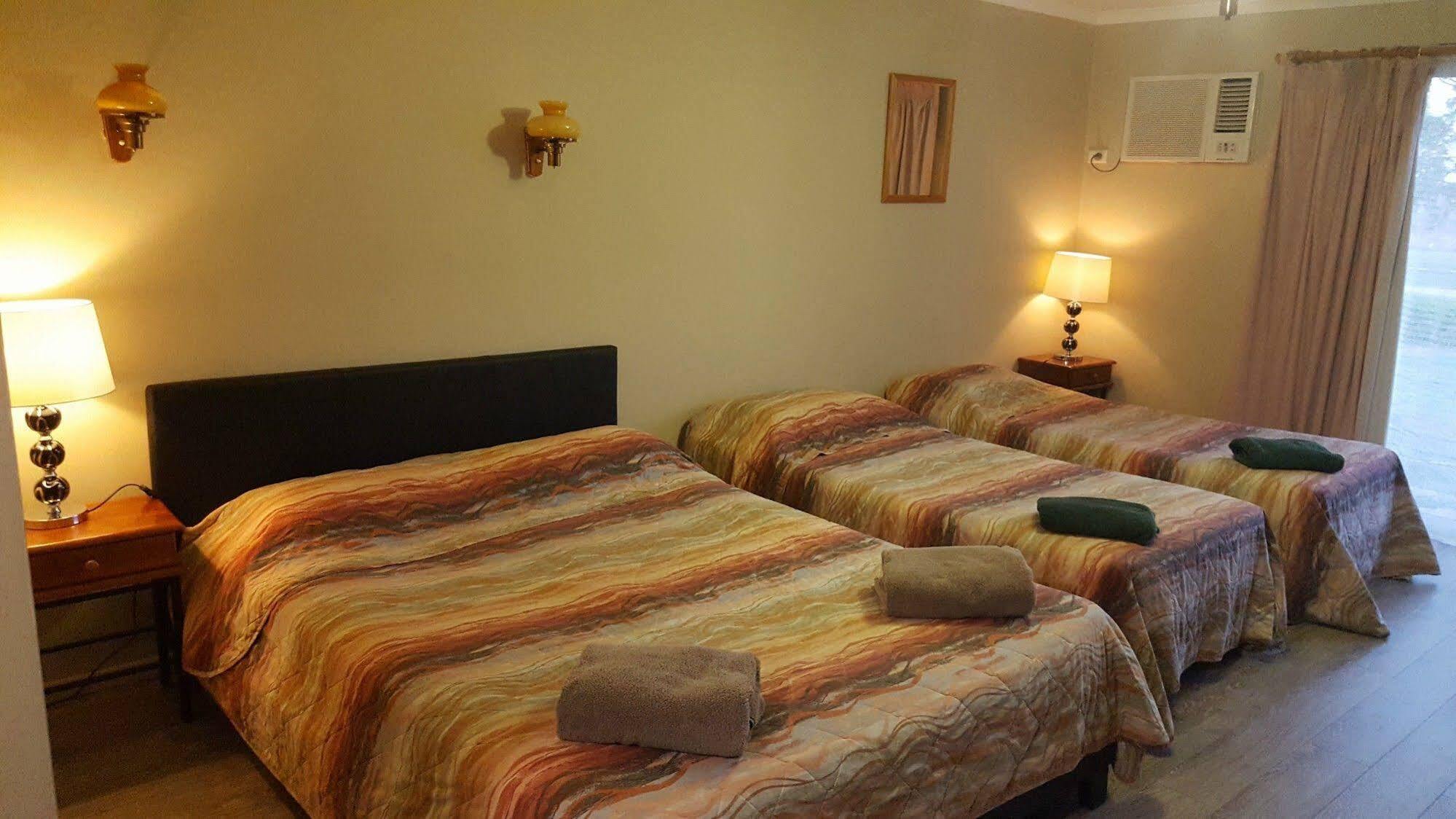 Cardigan Lodge Motel Ballarat Esterno foto